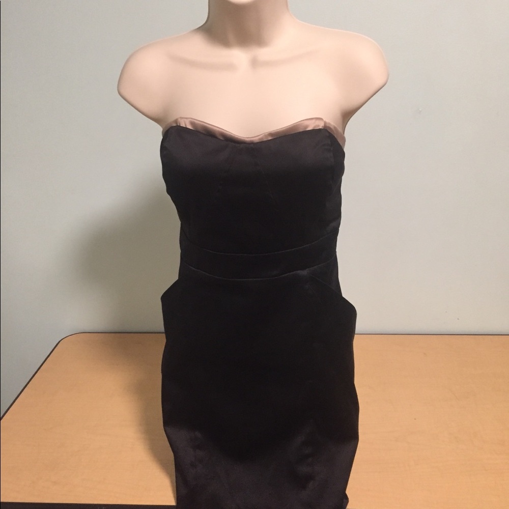 Stapless Black Dress